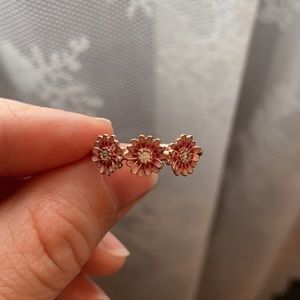 Pandora Flower Ring
